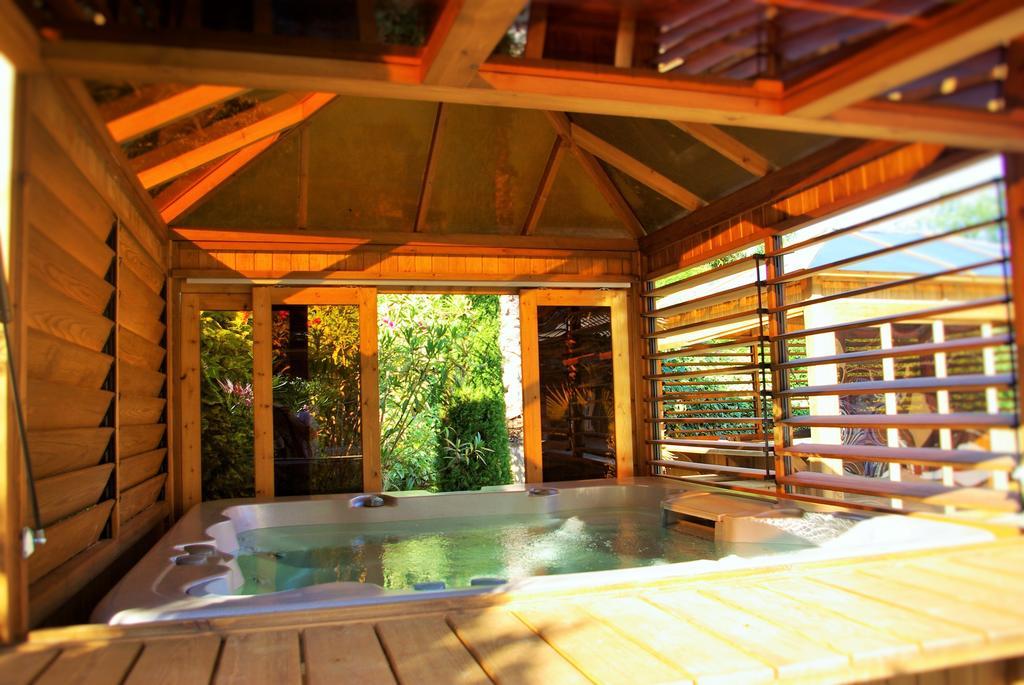 Domaine Les Cigales Bed & Breakfast Муан-Сарту Екстериор снимка