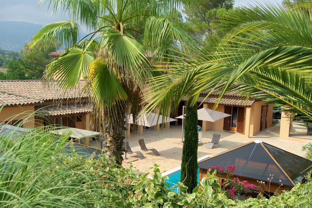 Domaine Les Cigales Bed & Breakfast Муан-Сарту Екстериор снимка