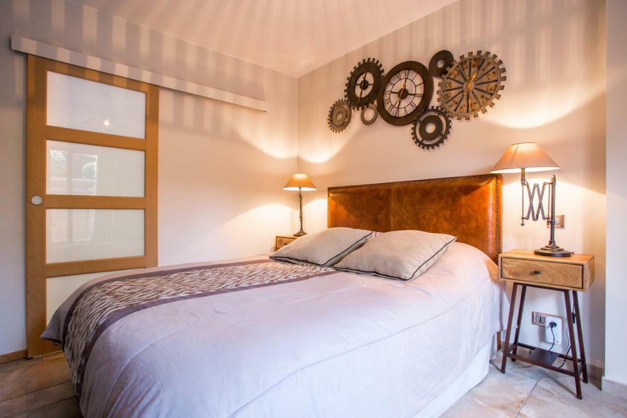 Domaine Les Cigales Bed & Breakfast Муан-Сарту Екстериор снимка